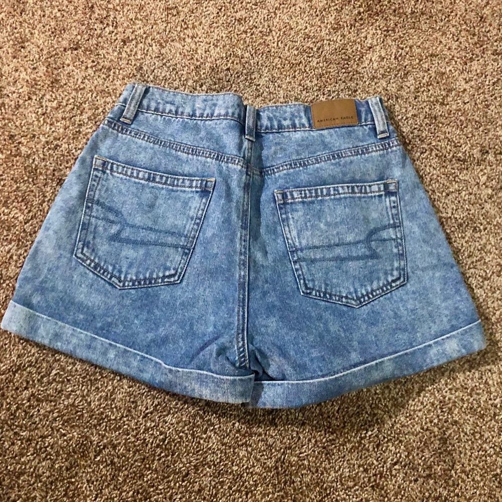 American Eagle mom shorts